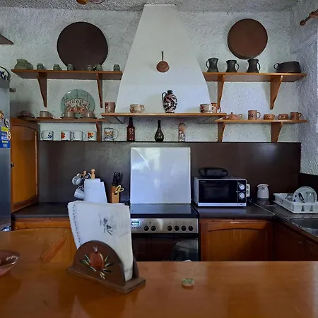 Tsuderos Κατακάλι